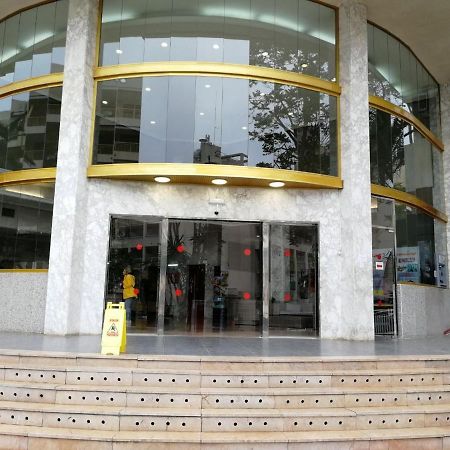 Studio In Aparthotel "Internacional" 萨洛 外观 照片