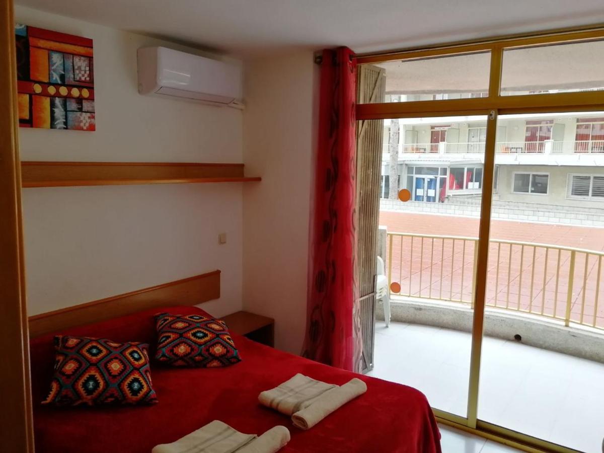 Studio In Aparthotel "Internacional" 萨洛 外观 照片
